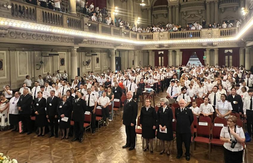 A large congregation