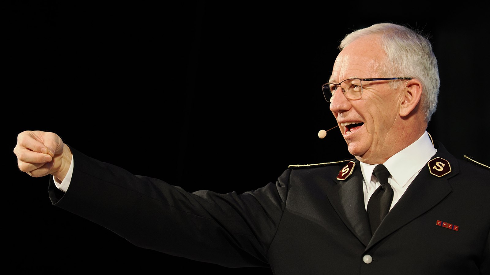 General Brian Peddle speaking in Japan