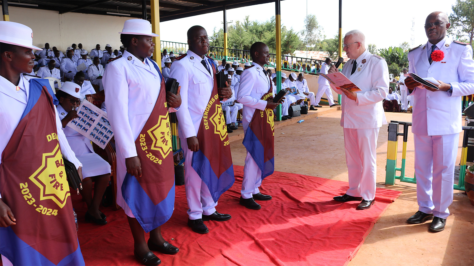 Colonel Geoff Webb speaks to a new lieutenant