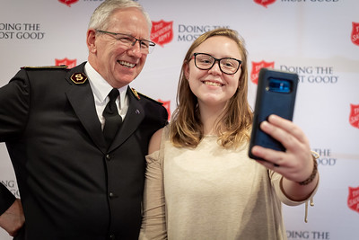 The General takes a selfie at Asbury