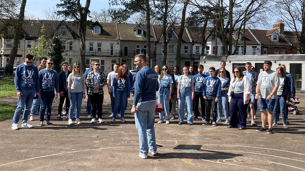 Una Voce at the outreach event