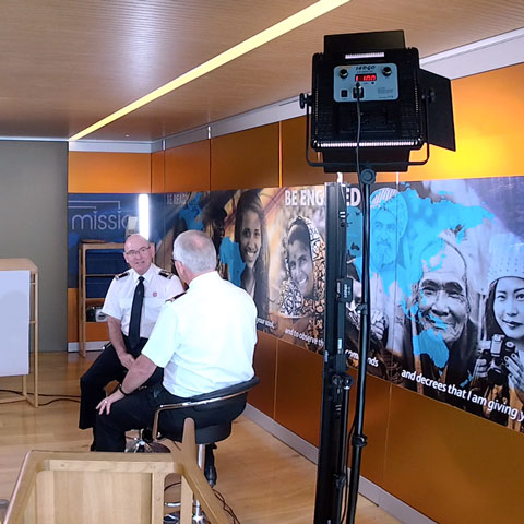 The General and the Chief of the Staff in conversation