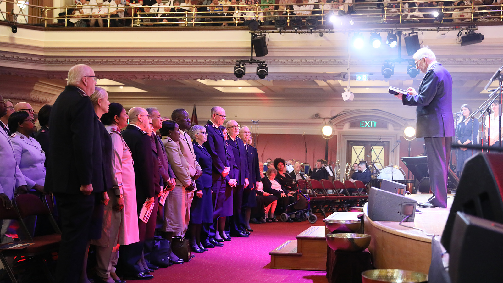 The General addresses the High Council
