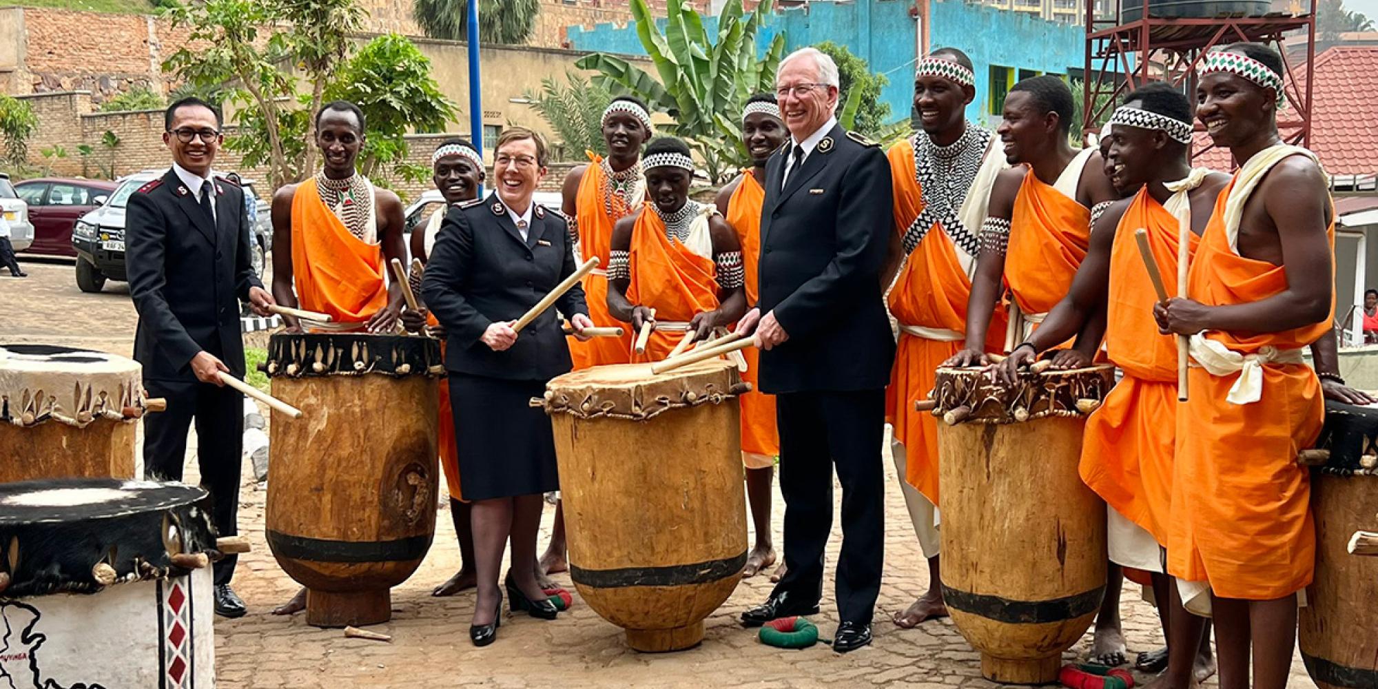 The international leaders with drummers