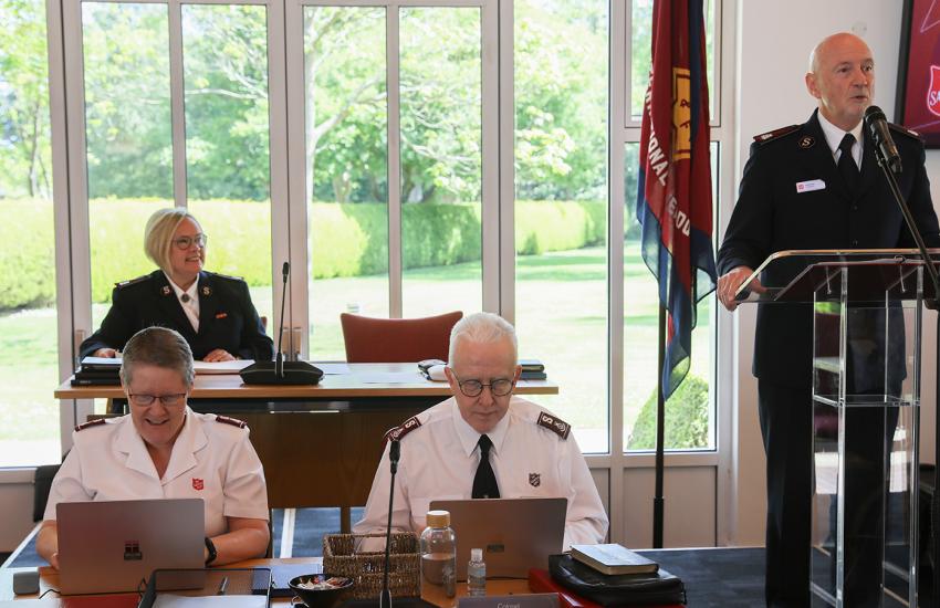The President addresses the High Council