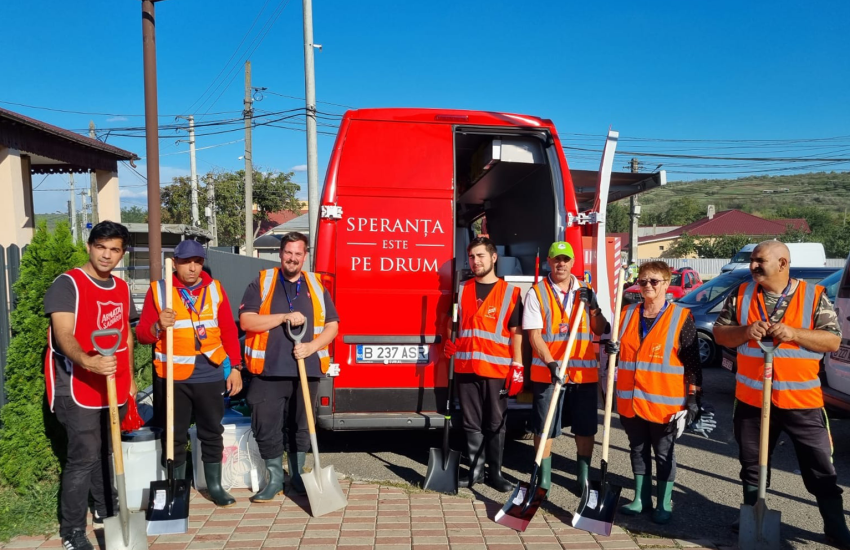 Salvation Army relief team members in Romania
