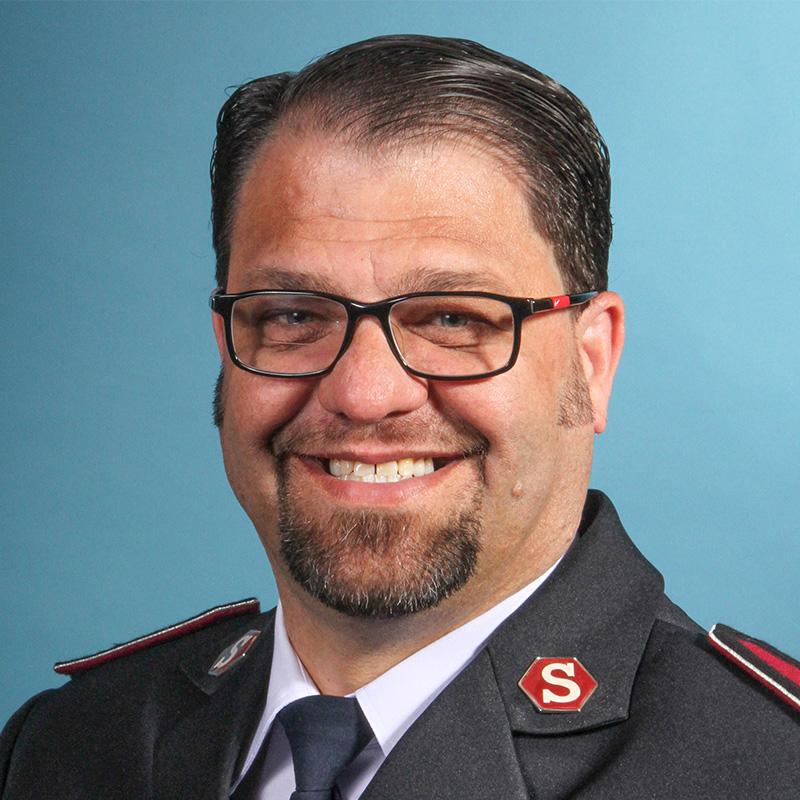 Headshot of Commissioner Garth Niemand