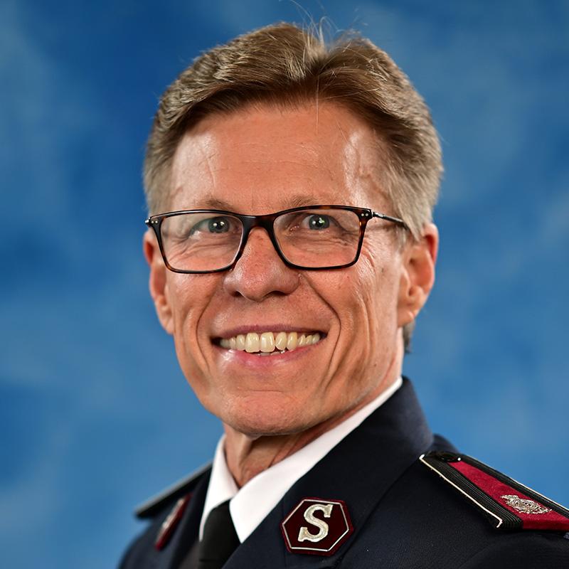 Headshot of Commissioner Ted Horwood