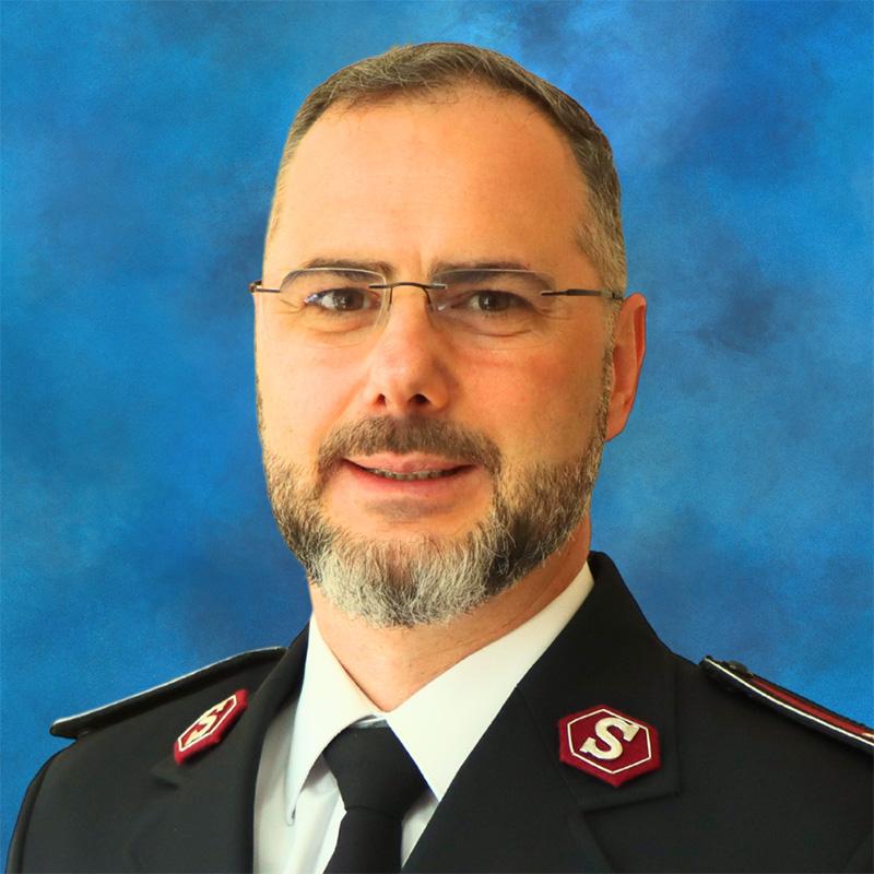 Headshot of Colonel Leonardo Fernandez