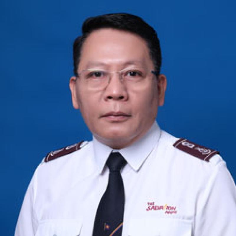 Headshot of Colonel David Oalang