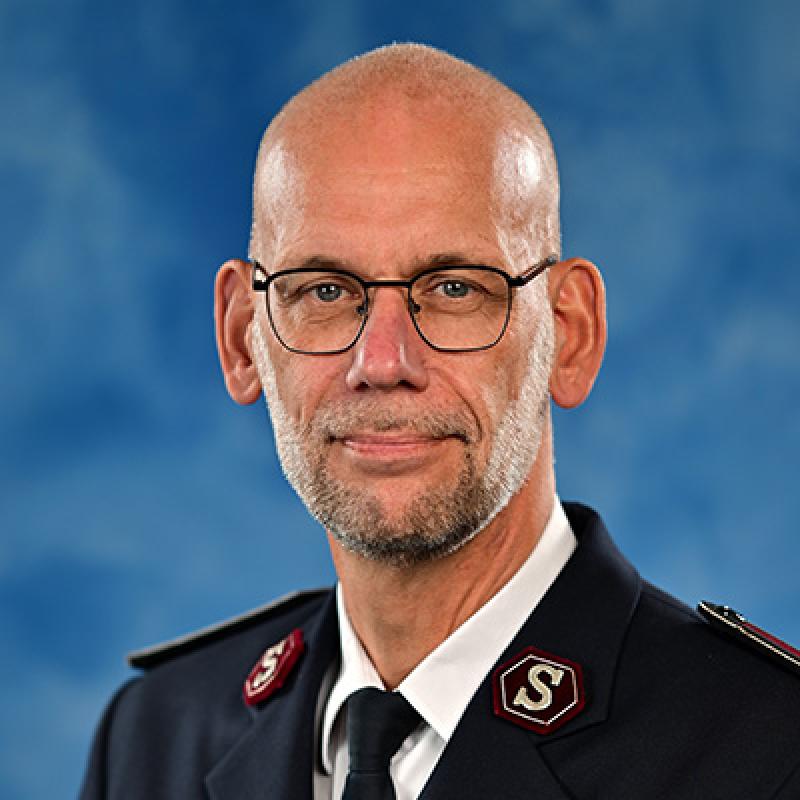 Headshot of Commissioner Henrik Andersen