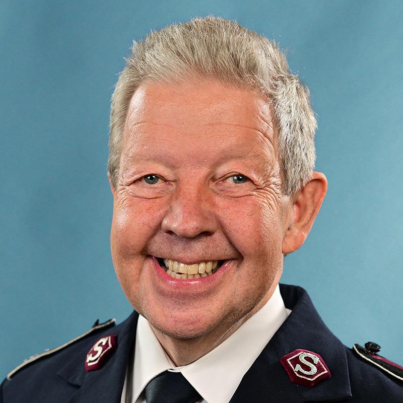 Headshot of Commissioner Johnny Kleman