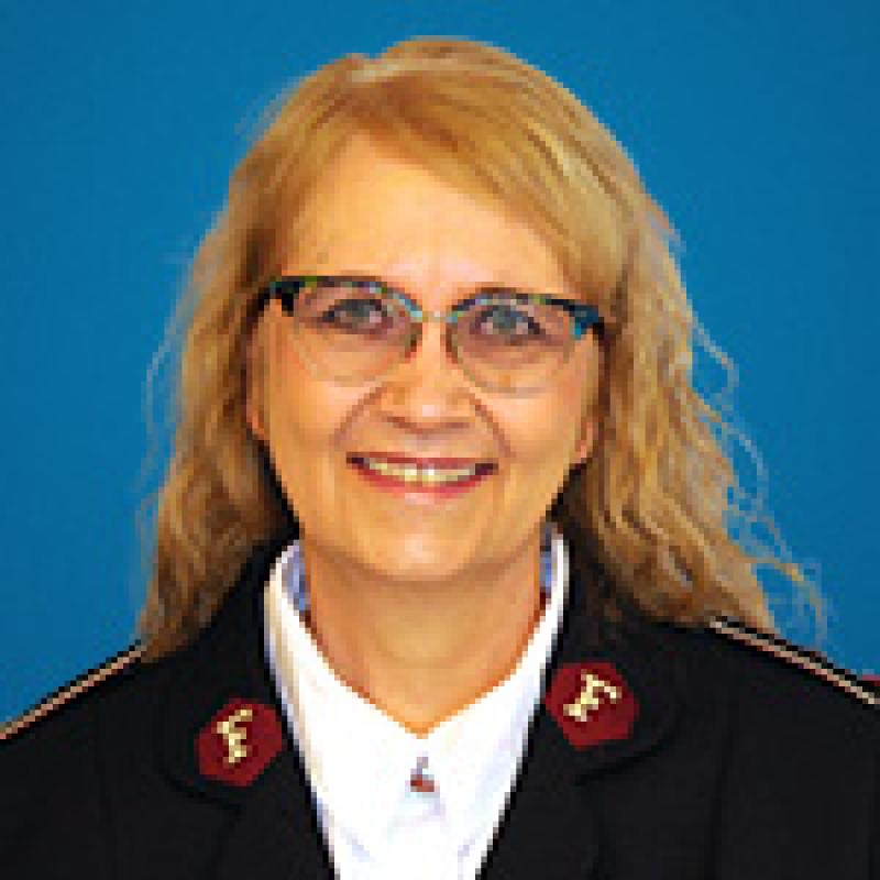 Headshot of Lieut-Colonel Kjersti Risan