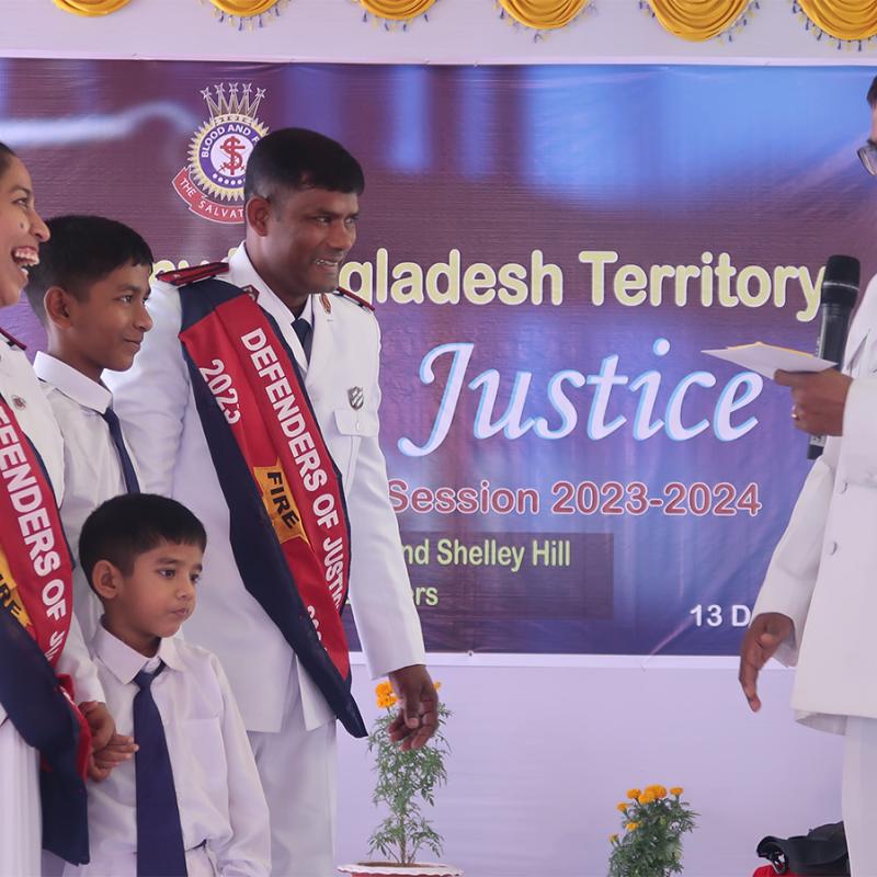 Two new lieutenants and their children